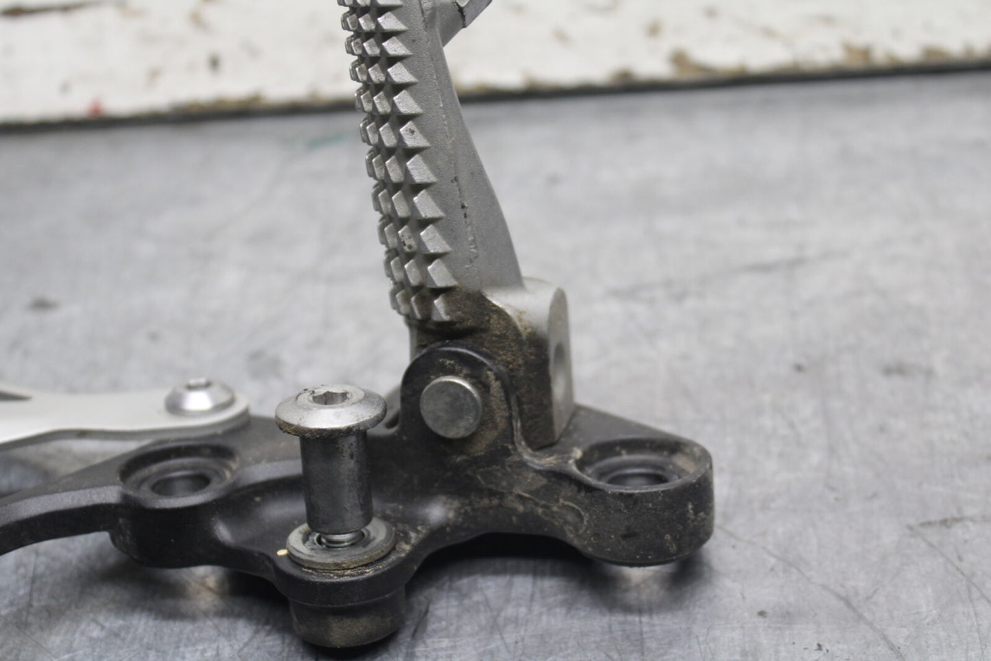 18-23 KAWASAKI NINJA 400 EX400 ABS LEFT REARSET REAR SET FOOT PEG REST BB747