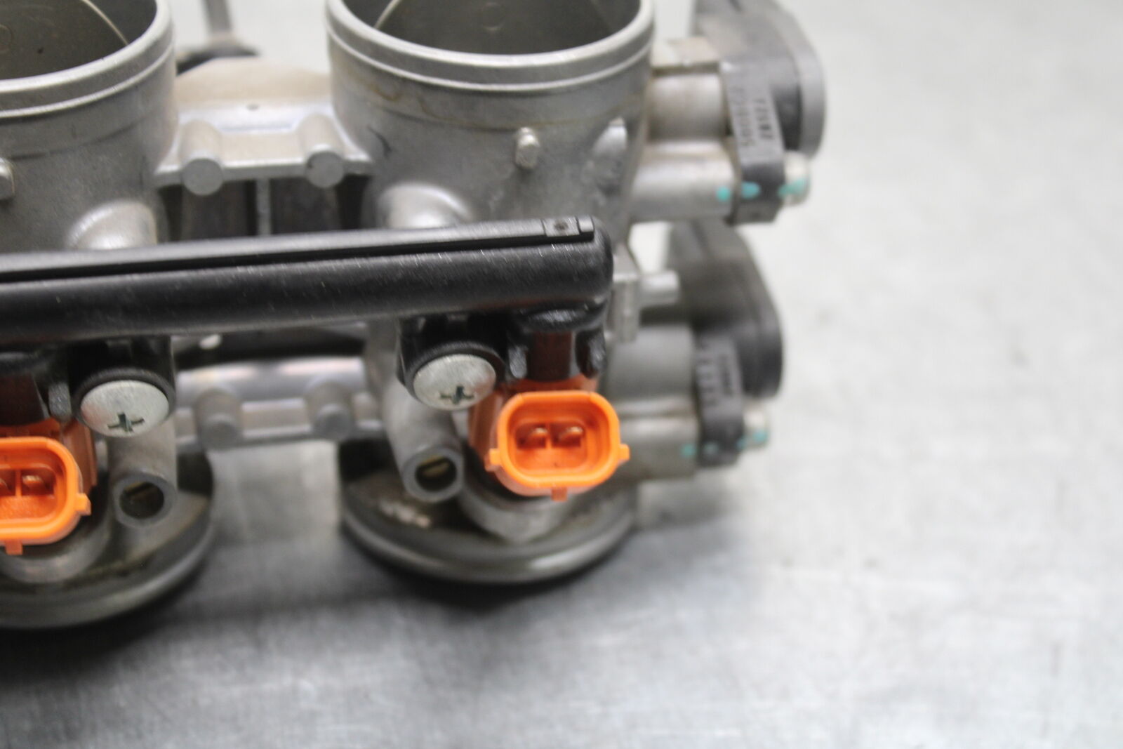 13-18 KAWASAKI NINJA ZX6R MAIN FUEL INJECTORS / THROTTLE BODIES BB118