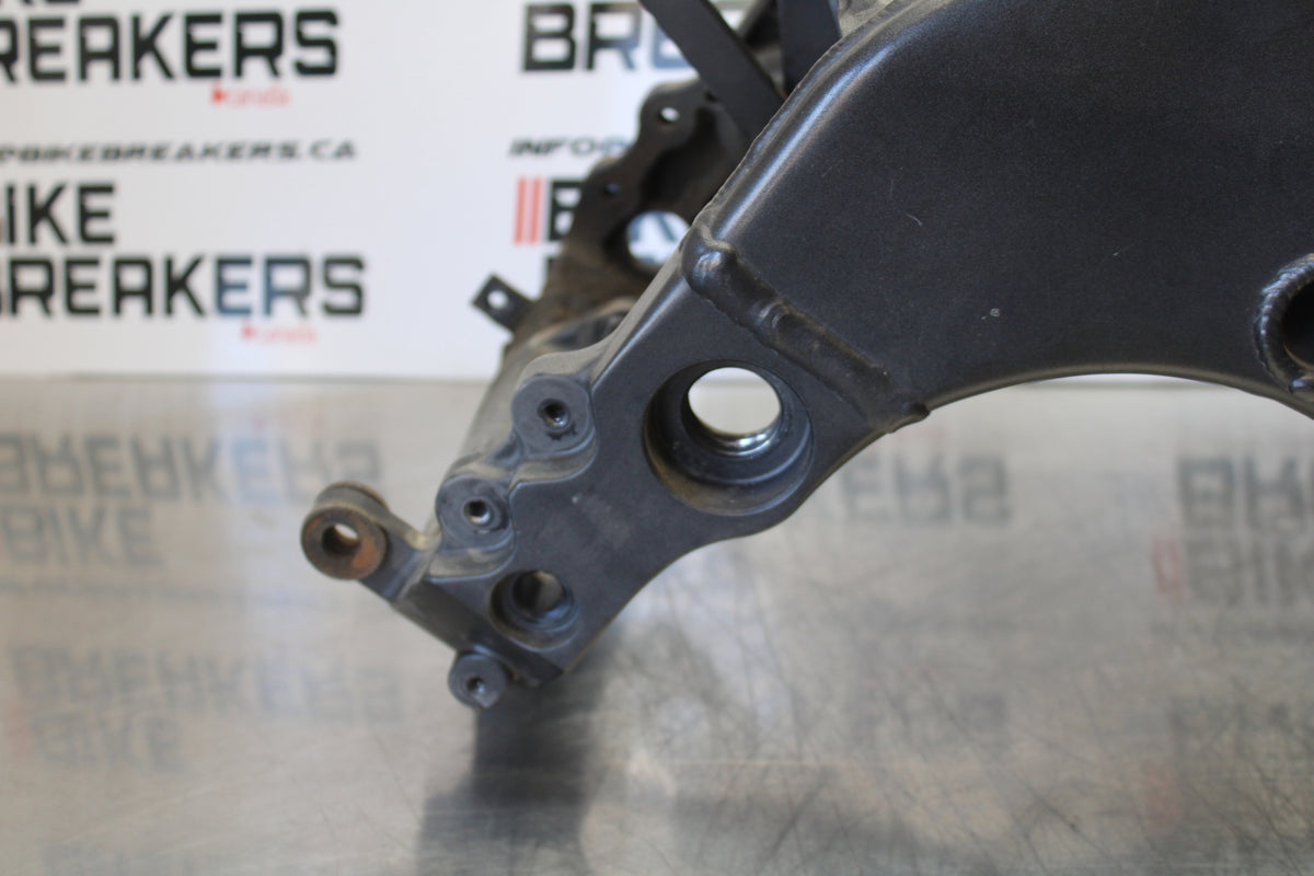 04-05 KAWASAKI NINJA ZX10R FRAME CHASSIS BB163