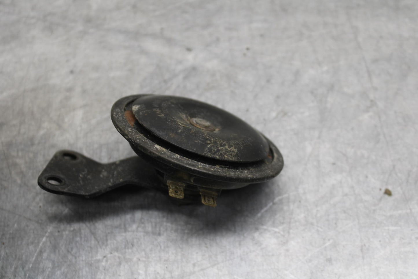 93-07 YAMAHA VMAX 1200 HORN SIGNAL BB634