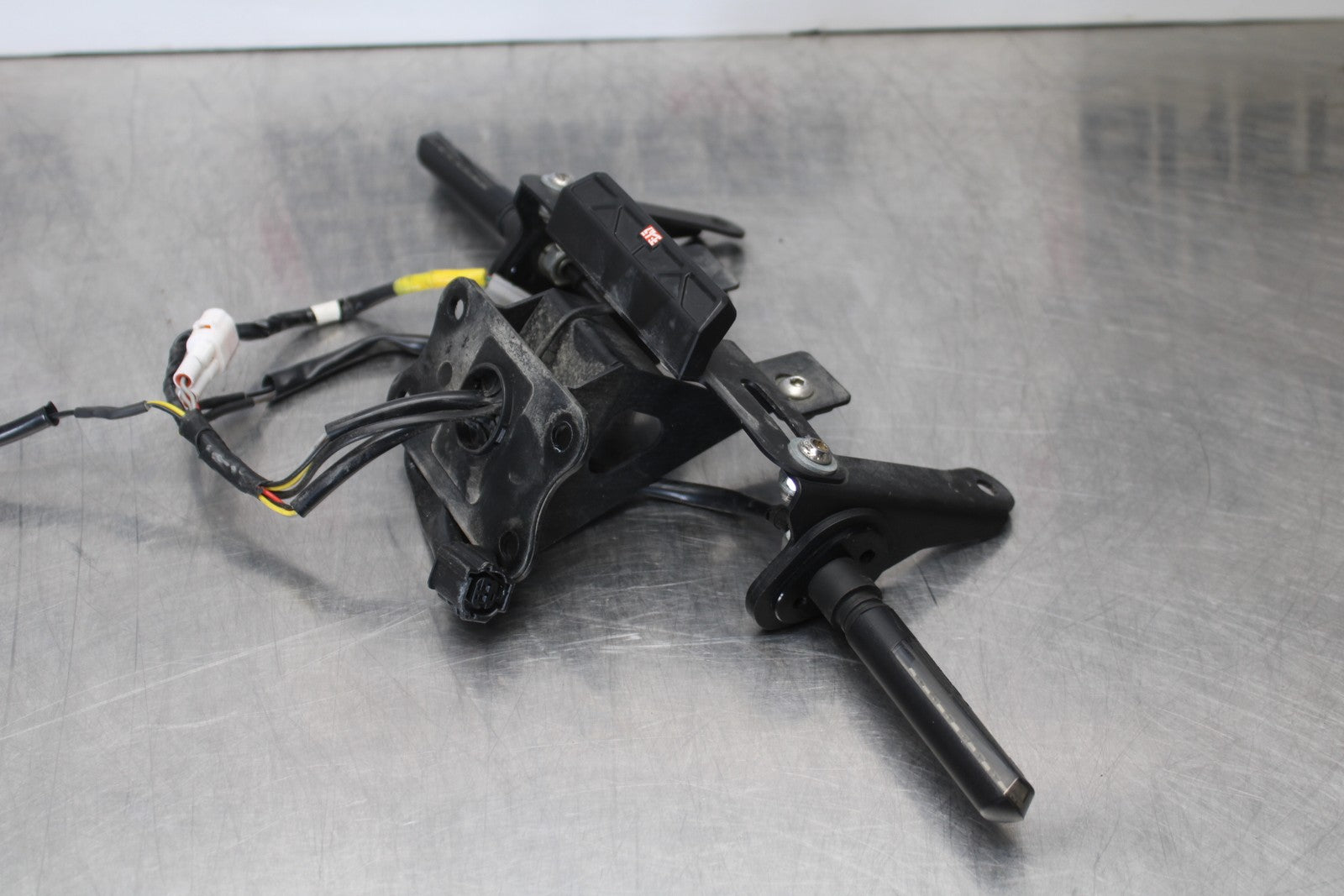 23-24 YAMAHA MT-07 YOSHIMURA FENDER ELIMINATOR LICENSE PLATE BRACKET BB194