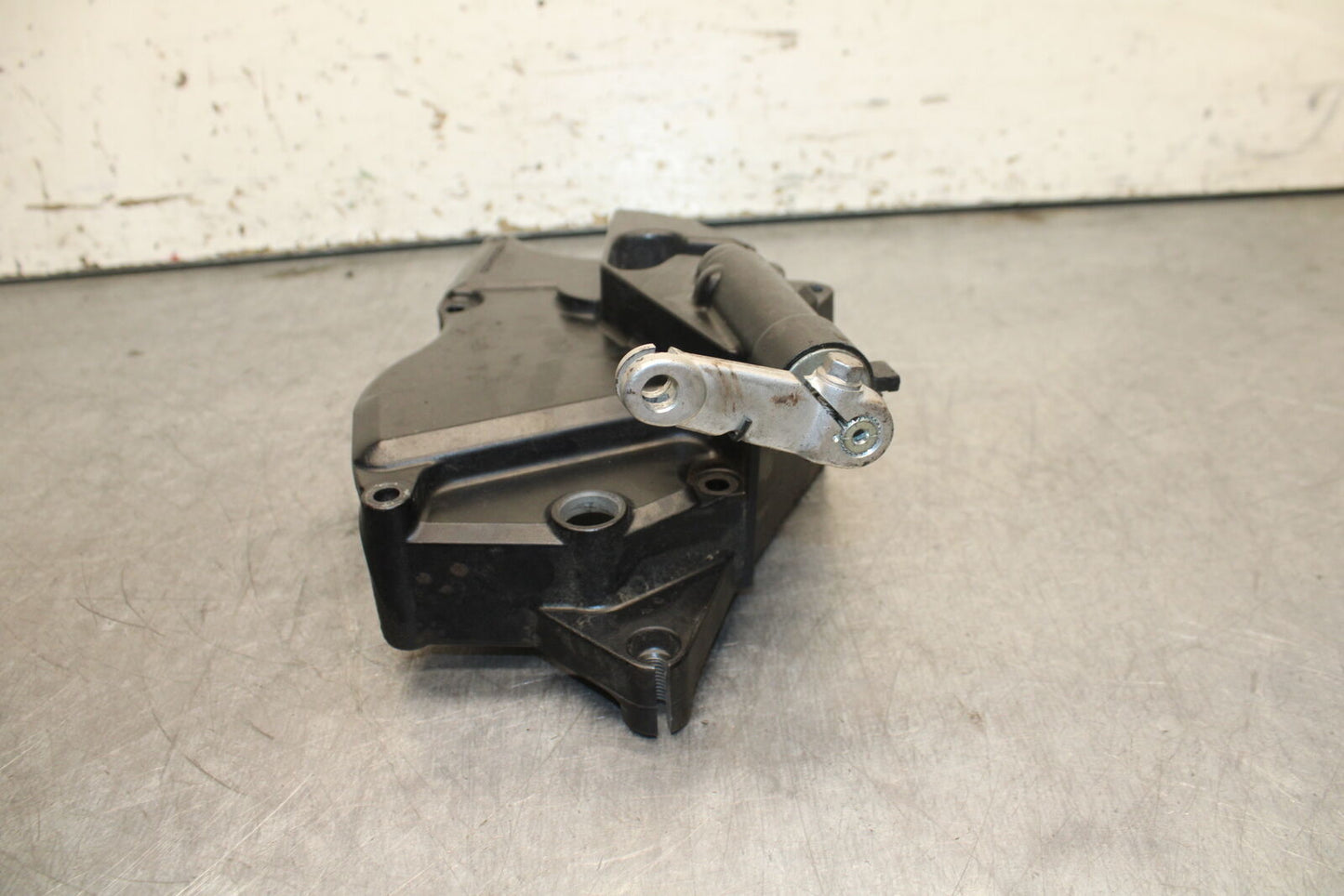 06-07 SUZUKI GSXR750 ENGINE SPROCKET COVER BB110