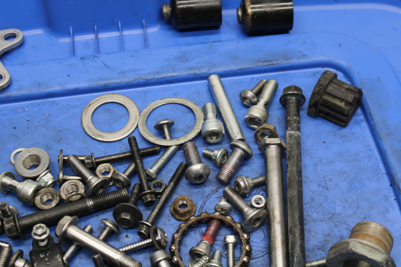 13-17 KAWASAKI NINJA ZX6R ZX636E MOUNTING BOLTS HARDWARE MOTOR SCREWS BB735