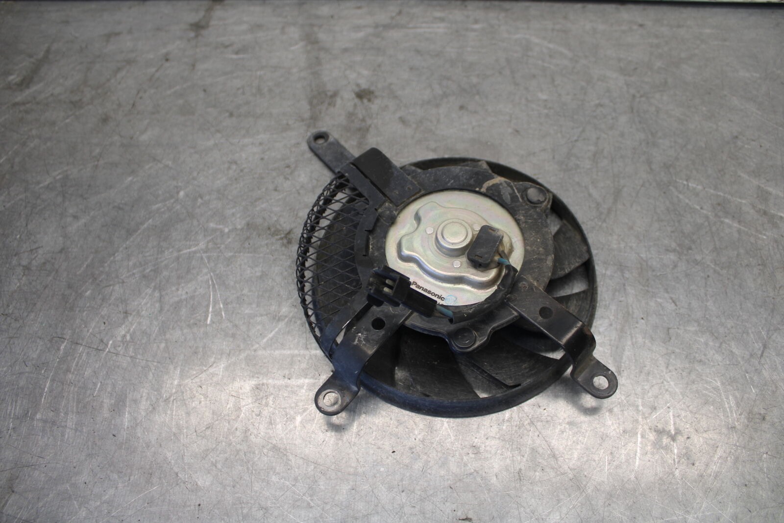 06-07 SUZUKI GSXR 600 ENGINE RADIATOR COOLING FAN BB694