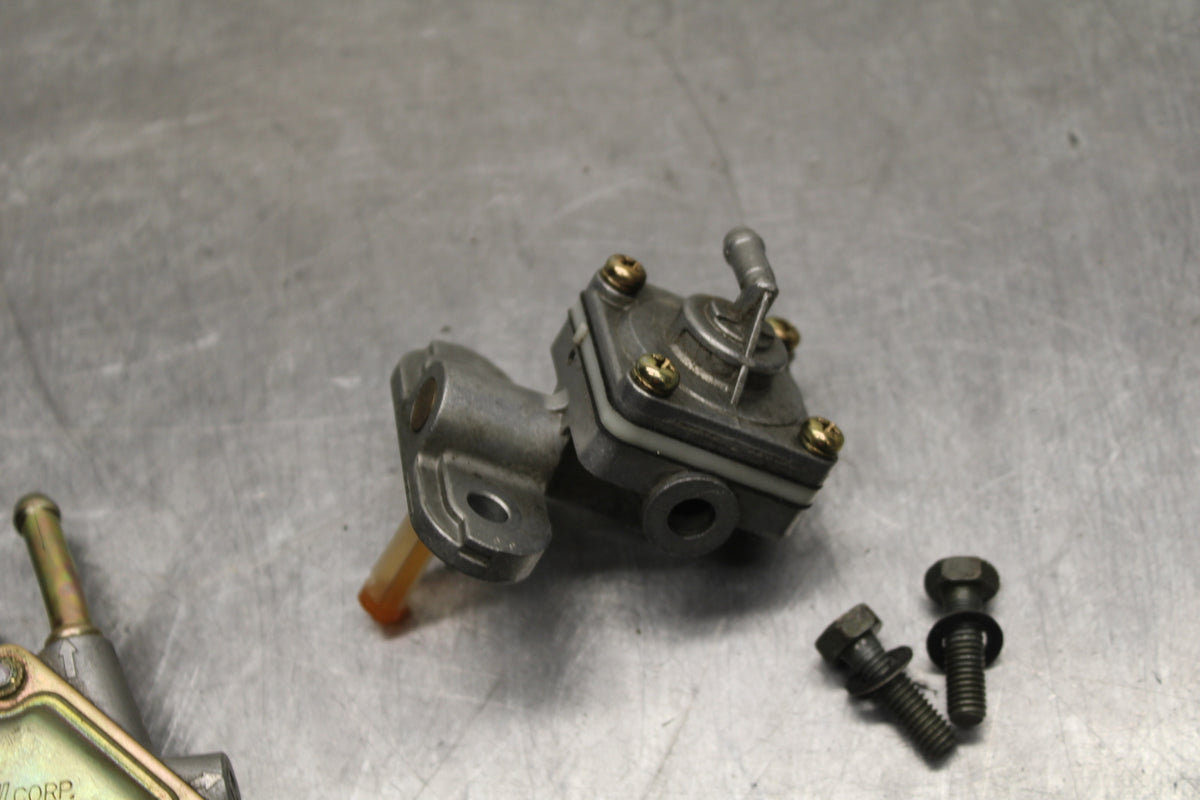 04 SUZUKI INTRUDER 800 GAS TANK FUEL PETCOCK / DIAPHRAGM BB758