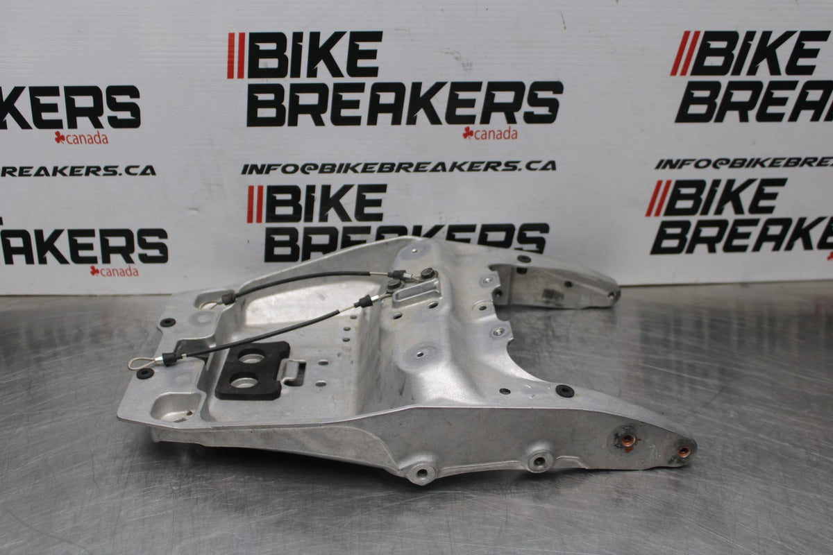 22 KAWASAKI NINJA 1000SX REAR BACK TAIL SUBFRAME SUB FRAME BB780