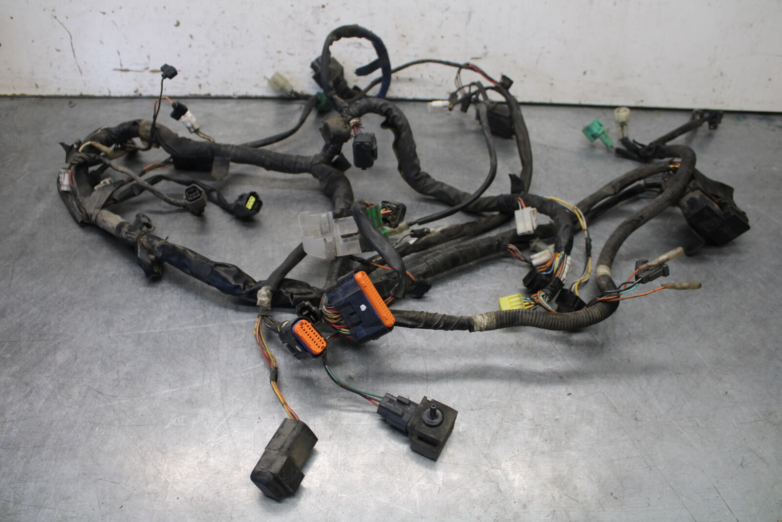 05-09 SUZUKI BOULEVARD C90 MAIN ENGINE WIRING HARNESS MOTOR WIRE LOOM BB692