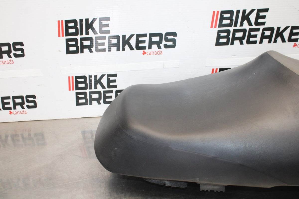 09 KAWASAKI CONCOURS 14 ZG1400B FRONT REAR SEAT SADDLE BB875