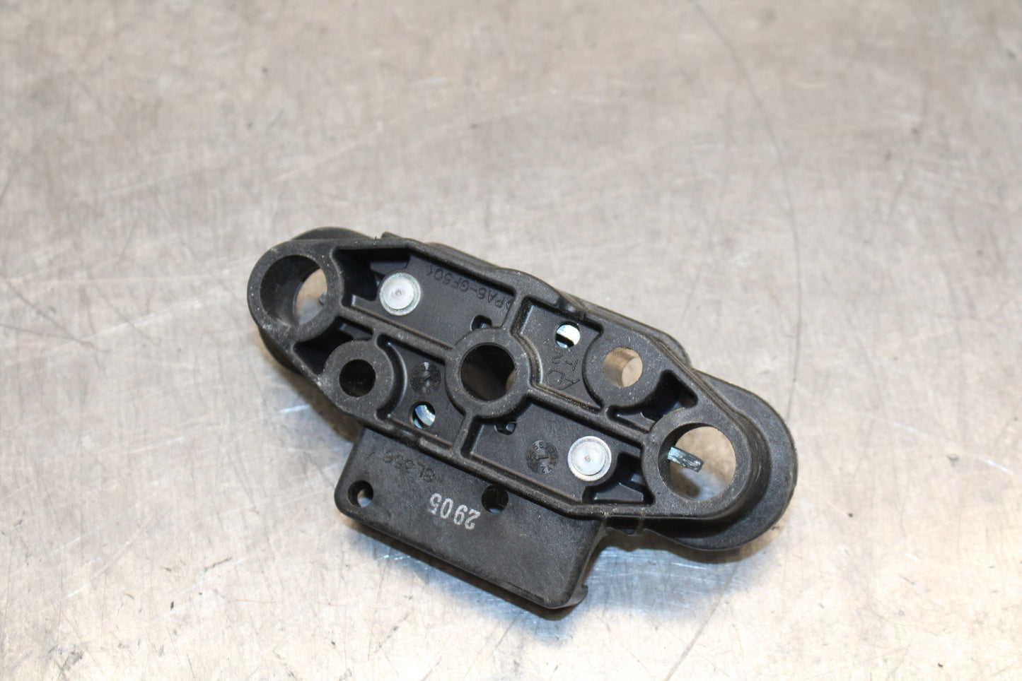 12-13 KAWASAKI Z1000 REAR PASSENGER SEAT LATCH LOCK ASSEMBLY BB743