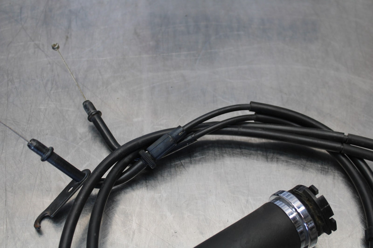 09 YAMAHA V STAR 950 THROTTLE CABLES LINES BB172