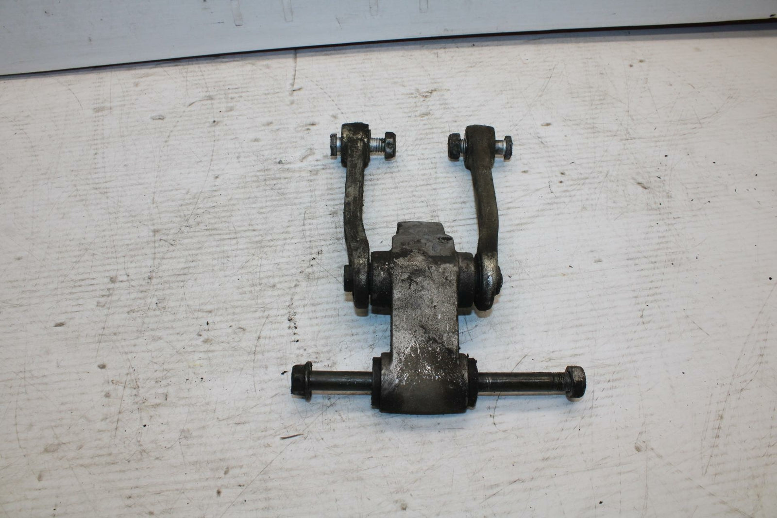 90-07 KAWASAKI ZZR 250 REAR DOGBONE SHOCK LINKAGE LINK BB298