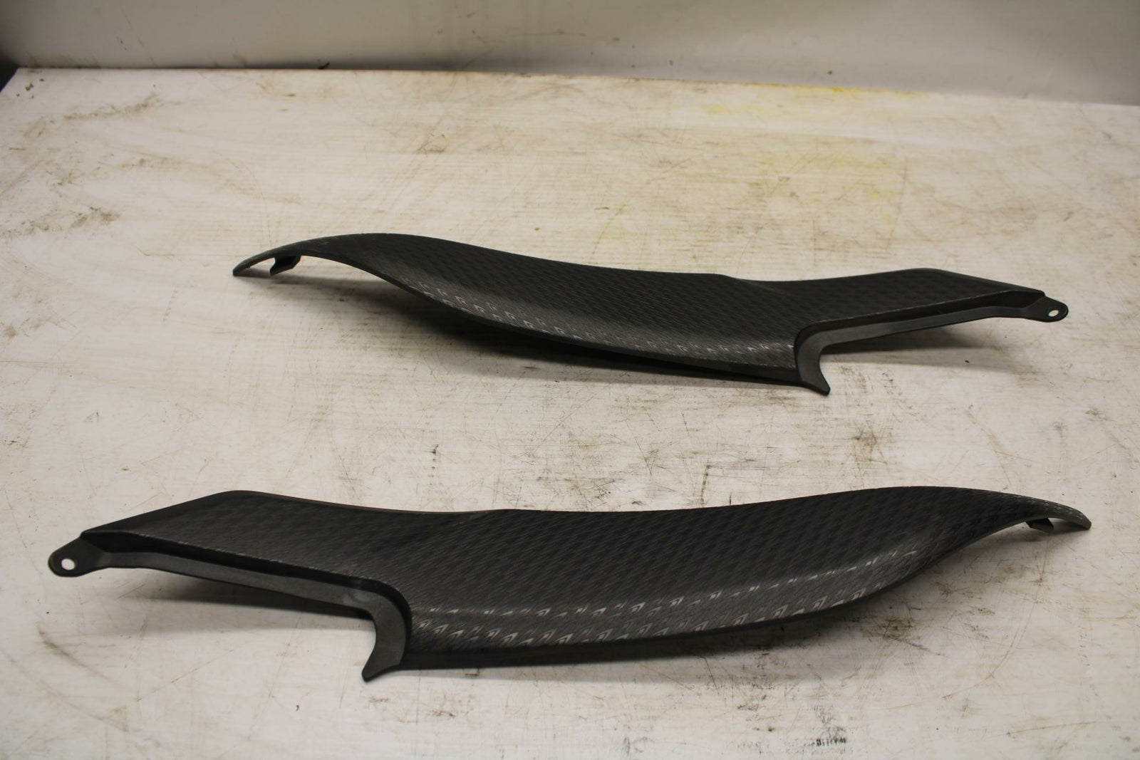 11-12 KAWASAKI NINJA 400 EX400 C RIGHT LEFT GAS FUEL TANK PANELS BB358 