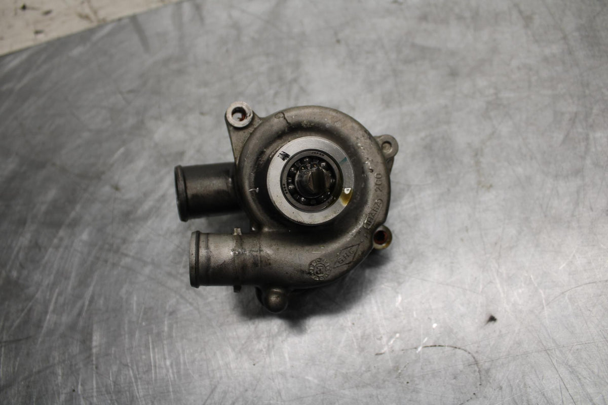 07 YAMAHA YZF R6 ENGINE WATER COOLANT PUMP  2C0-12420-00-00 BB495