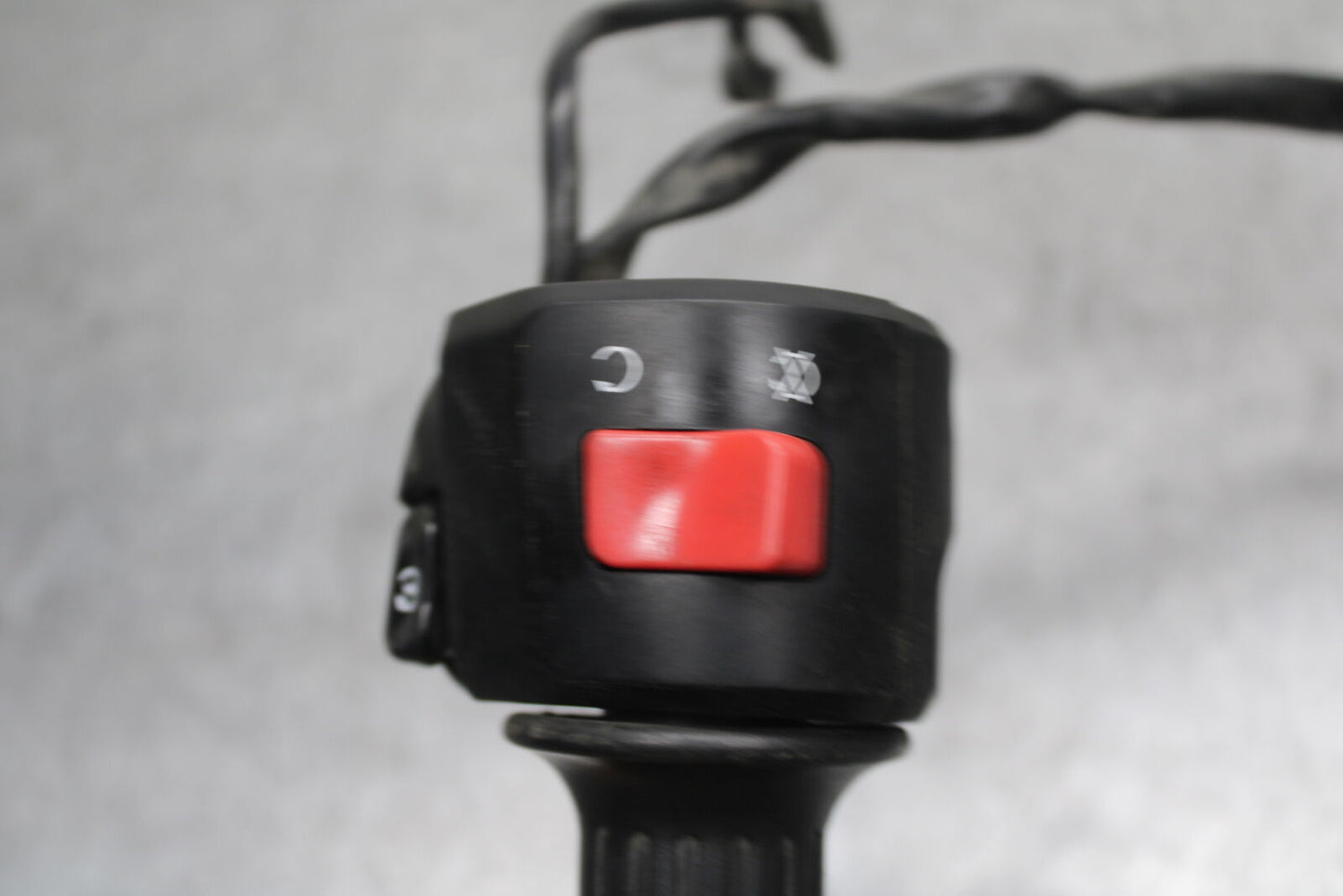 18-24 KAWASAKI NINJA 650 RIGHT CLIP ON HANDLE KILL OFF START SWITCH BB725