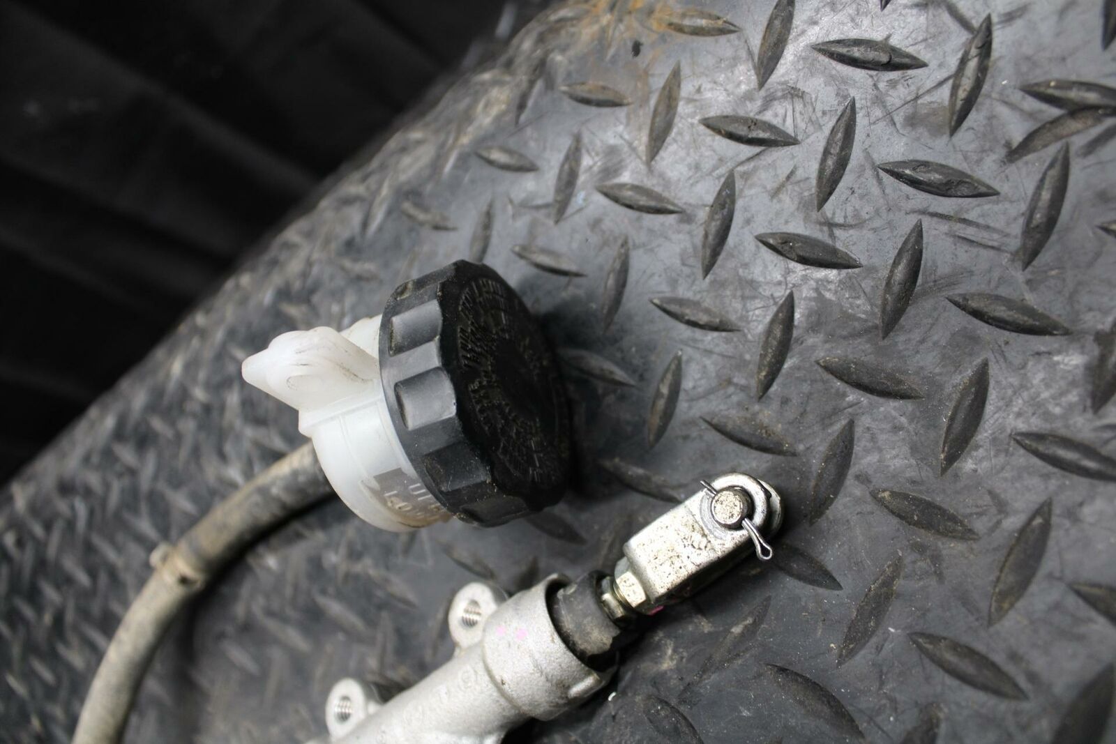 12-17 KAWASAKI NINJA 650 REAR BRAKE MASTER CYLINDER W RESERVOIR 43015-0559 BB211