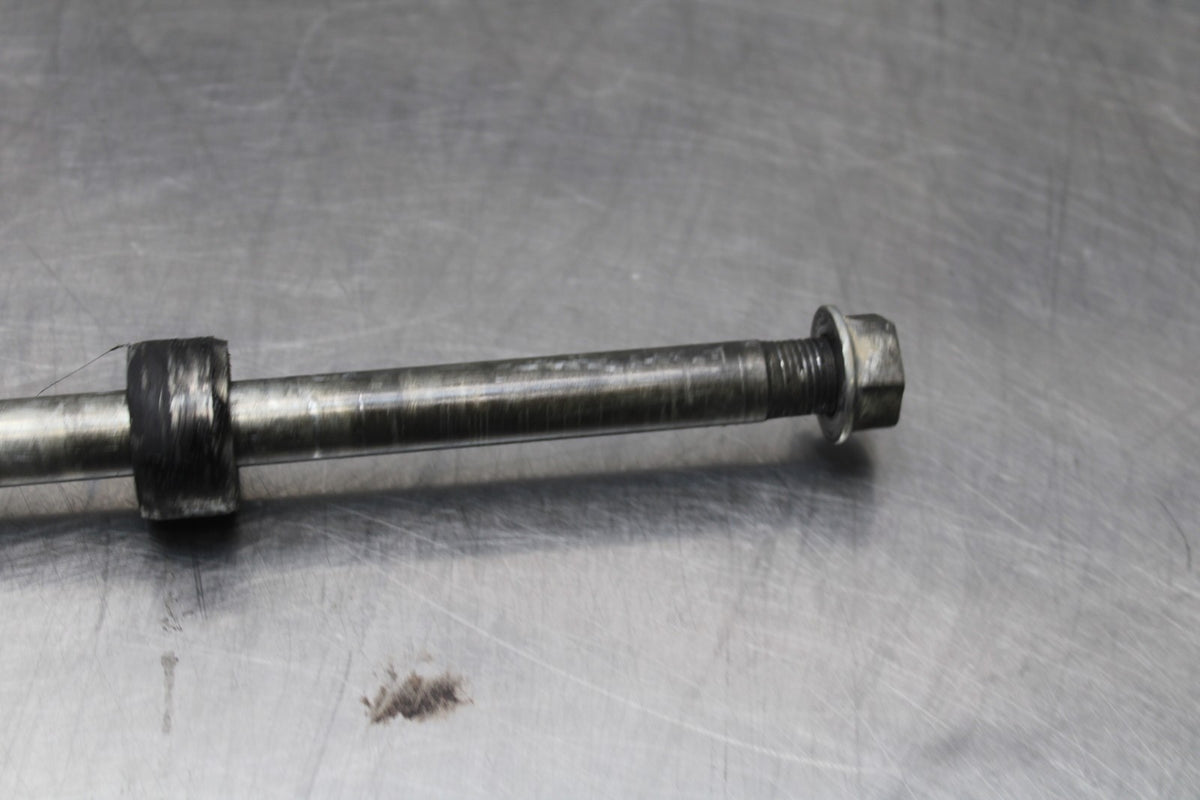02 KAWASAKI VULCAN 800 VN800B CLASSIC REAR AXEL  BB862