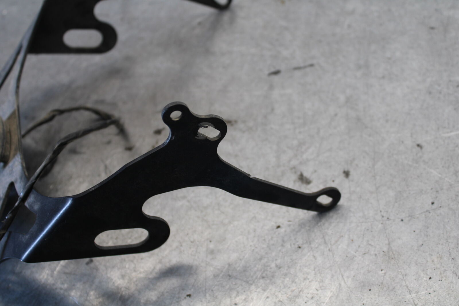 03-04 HONDA CBR600RR R&G FENDER ELIMINATOR LICENSE PLATE BRACKET BB661