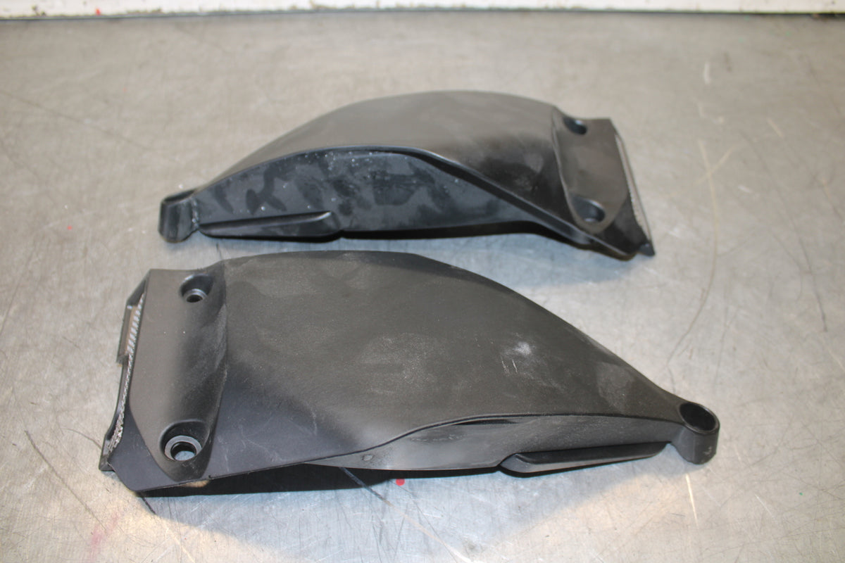 12-13 DUCATI STREETFIGHTER 848 AIR INTAKE SET BB705