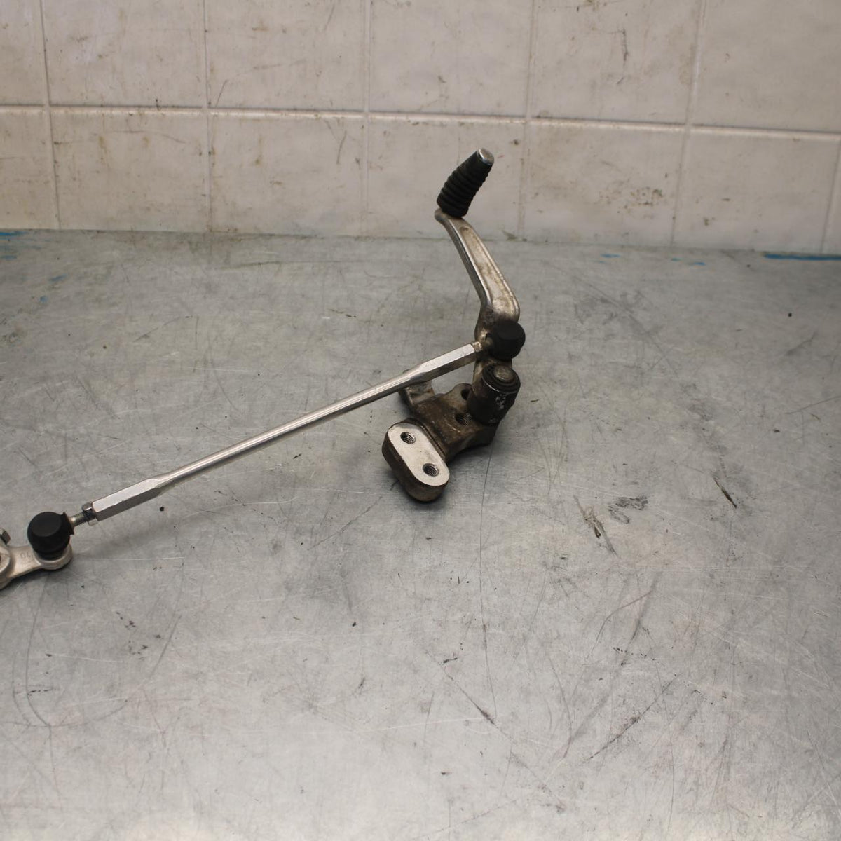 06-07 SUZUKI GSXR750 SHIFTER LINKAGE SHIFT LINK PEDAL BB424