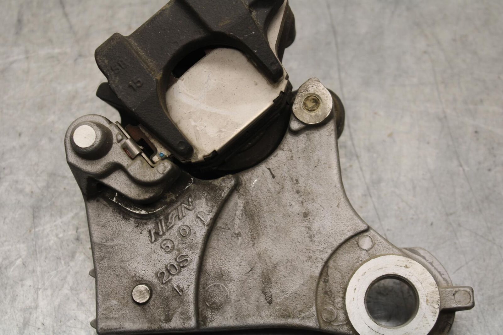 2015 Yamaha FZ09 REAR BACK BRAKE CALIPER W MOUNT BRACKET BB69