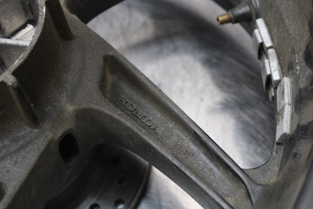 15-16 HONDA CB300F REAR WHEEL BACK RIM & ROTOR BB150