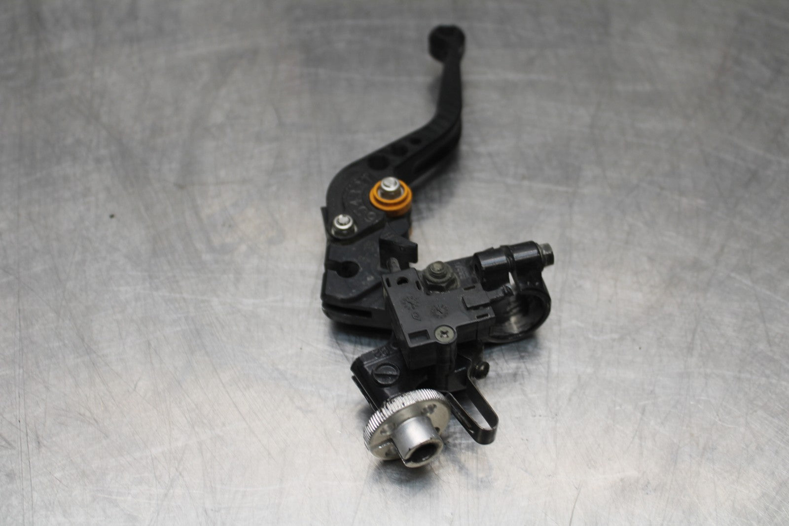06-07 SUZUKI GSXR 600 CLUTCH PERCH MOUNT WITH LEVER  BB178