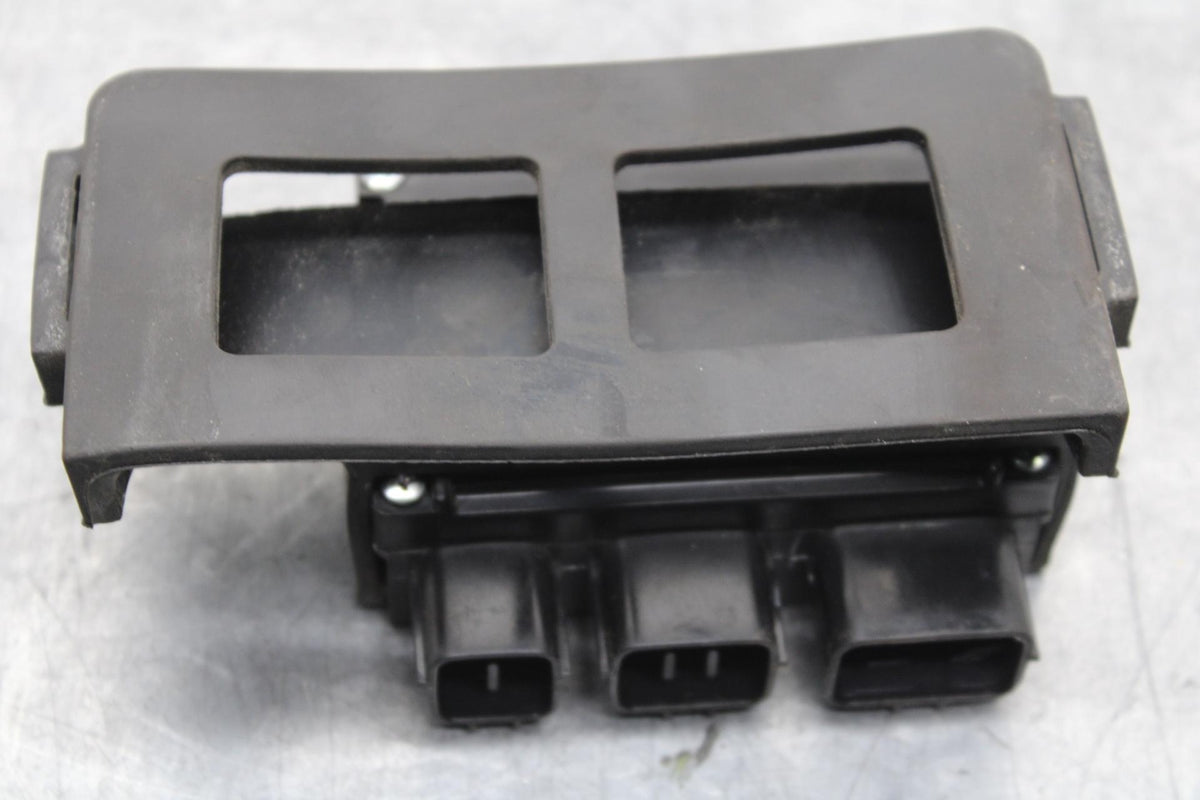 19-22 KAWASAKI Z400 RELAY ASSEMBLY BOX BB586