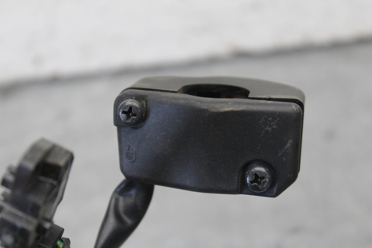 13-18 KAWASAKI NINJA ZX6R RIGHT CLIP ON HANDLE KILL OFF START SWITCHES  BB682