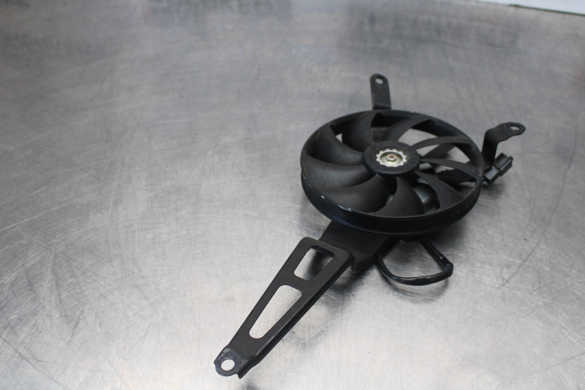08 KAWASAKI NINJA ZX10R ENGINE RADIATOR COOLING FAN BB902