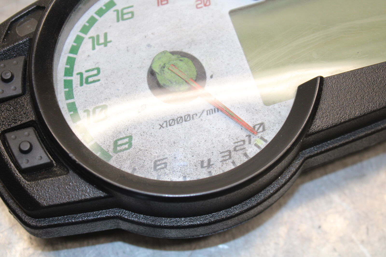 09-12 KAWASAKI NINJA ZX6R SPEEDO TACH GAUGES DISPLAY CLUSTER SPEEDOMETER BB656