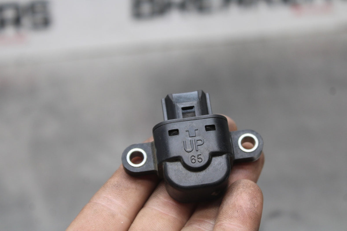 08 KAWASAKI NINJA ZX10R TIP OVER BANK ANGLE CRASH SENSOR SWITCH BB902