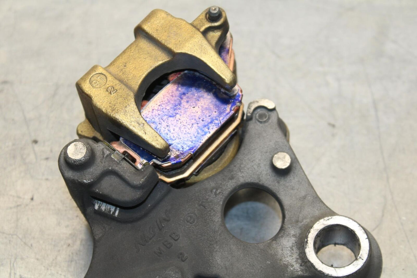 2000 Honda Super Hawk VTR1000F REAR BACK BRAKE CALIPER W MOUNT BRACKET BB577