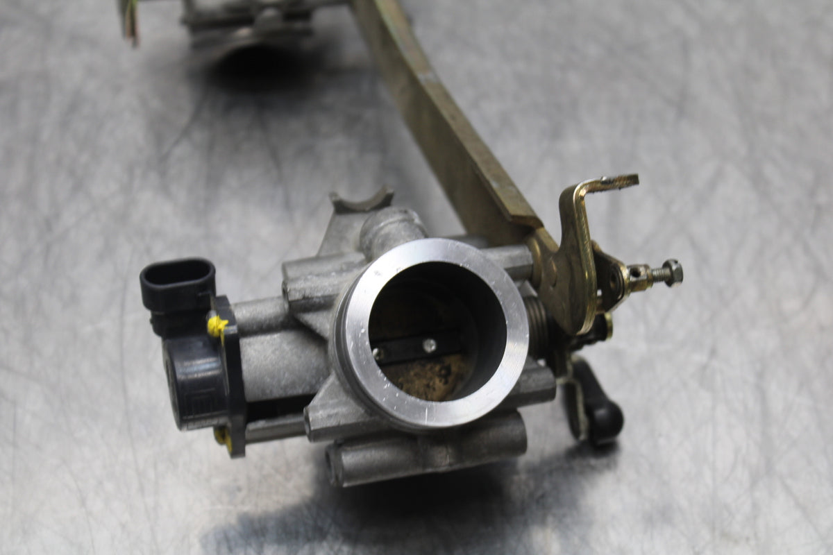 08 MOTO GUZZI BREVA 750 THROTTLE BODIES BB154