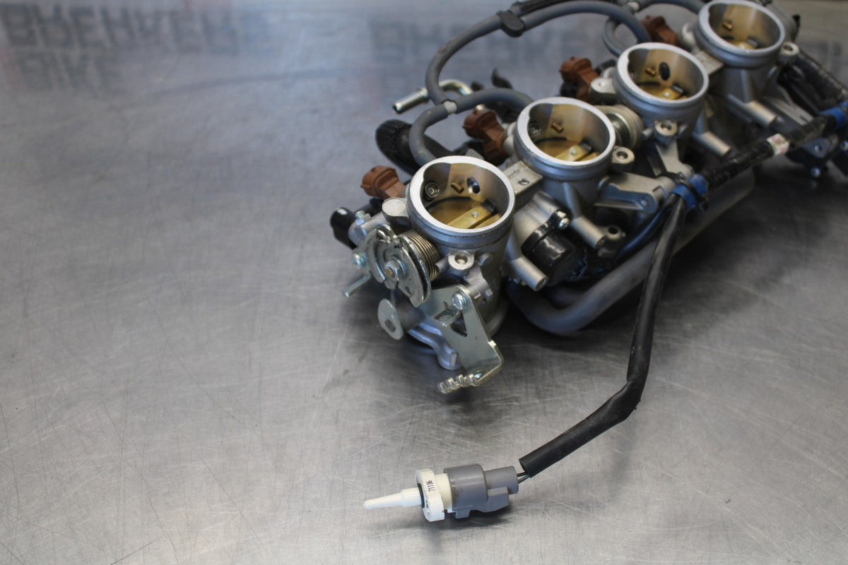 18 SUZUKI GSXR750 MAIN FUEL INJECTORS / THROTTLE BODIES BB891