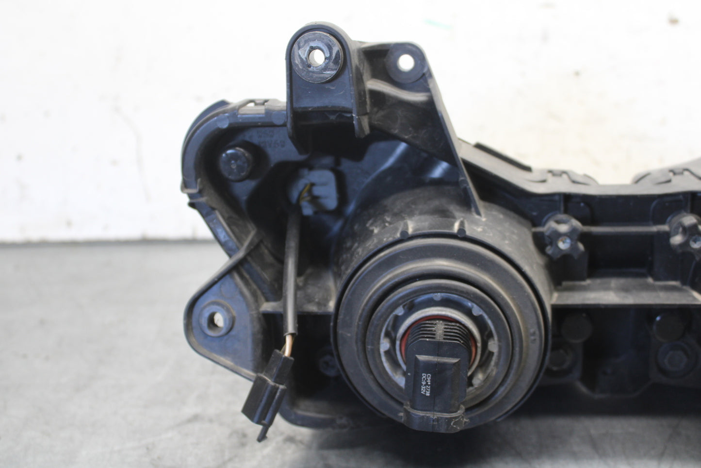 09-12 KAWASAKI NINJA ZX6R FRONT HEADLIGHT HEAD LIGHT LAMP 23007-0101 BB698