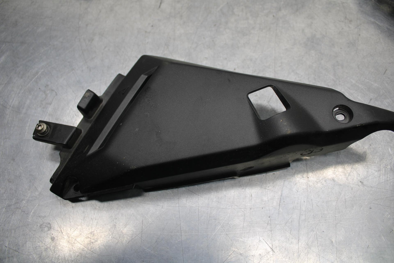 17-20 KAWASAKI NINJA EX650 ABS RIGHT LEFT FRONT SIDE SEAT TRIMS COWLS BB88