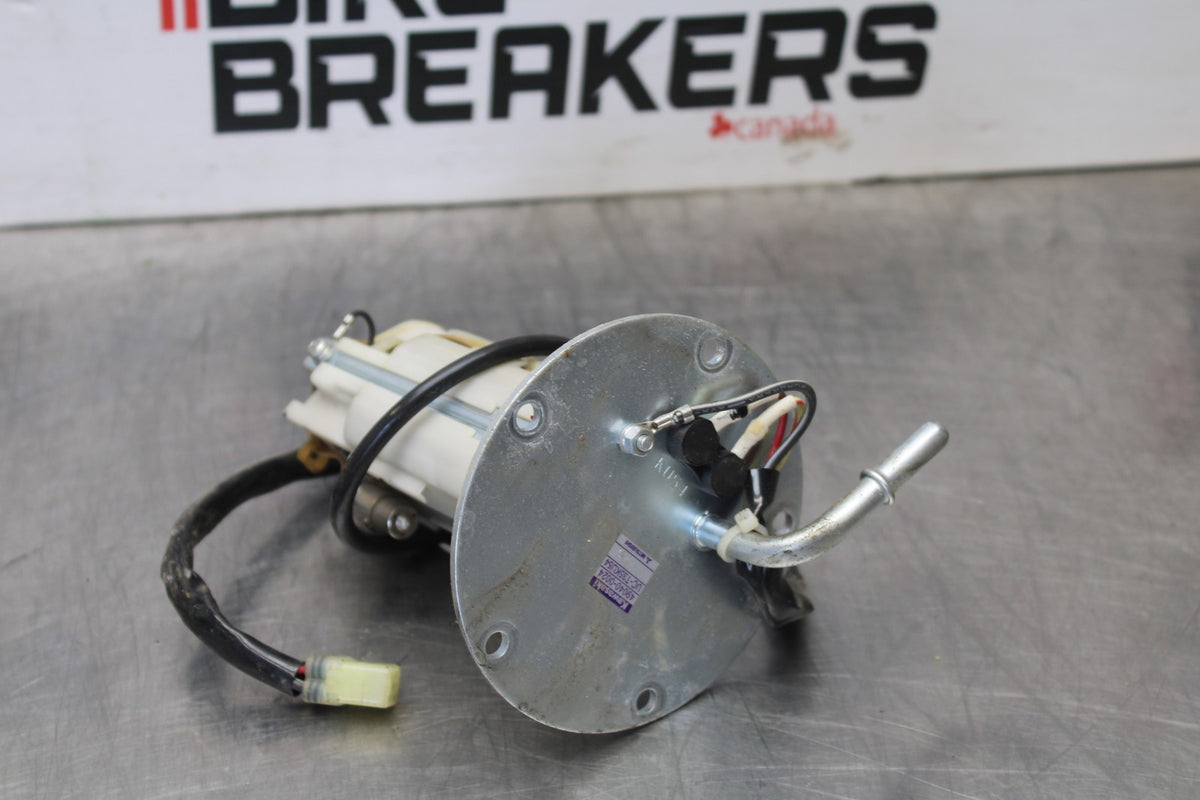 09 KAWASAKI CONCOURS 14 ZG1400B FUEL PUMP GAS PETROL SENDER UNIT BB875