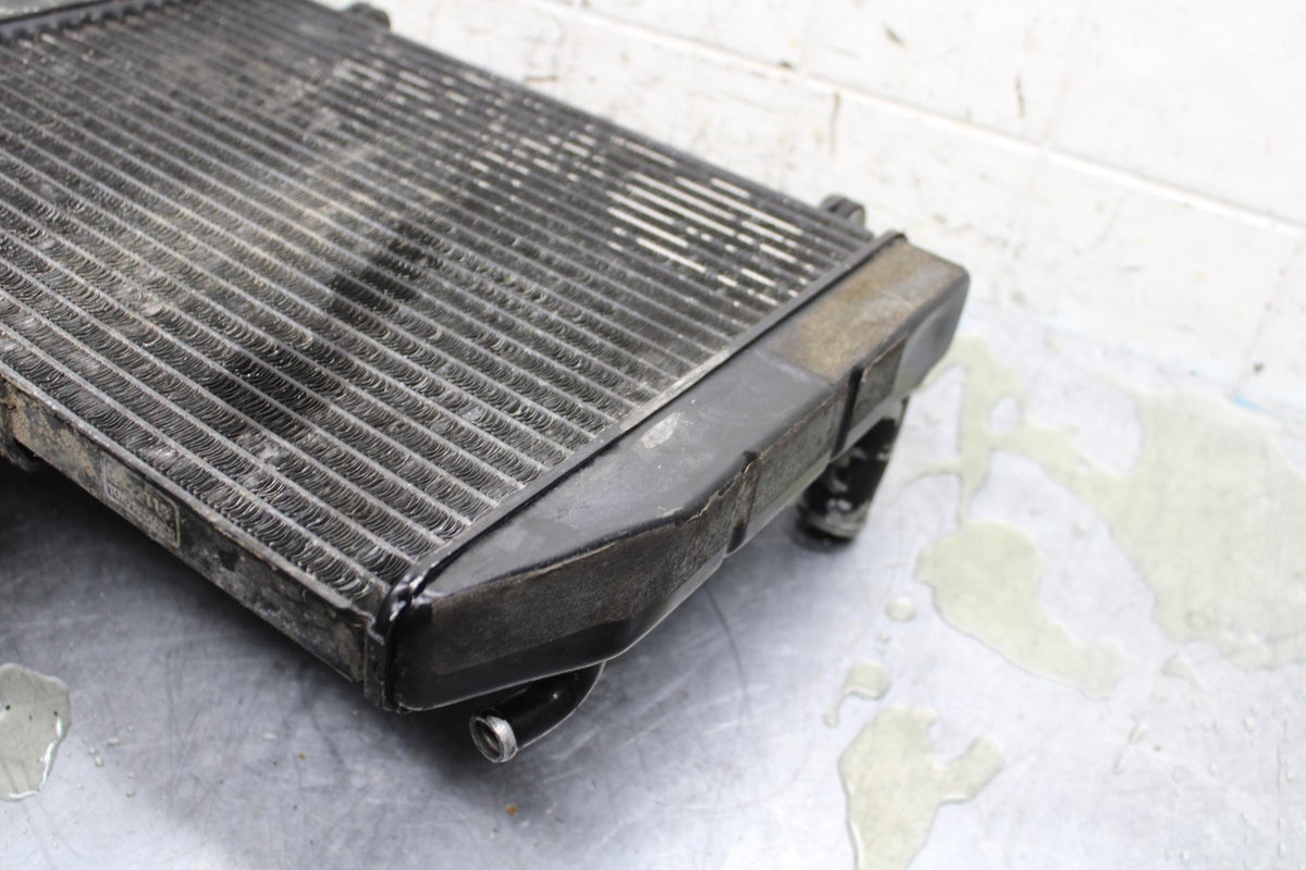 2000 Yamaha YZF R6 ENGINE RADIATOR MOTOR COOLER COOLING RADIATER BB558