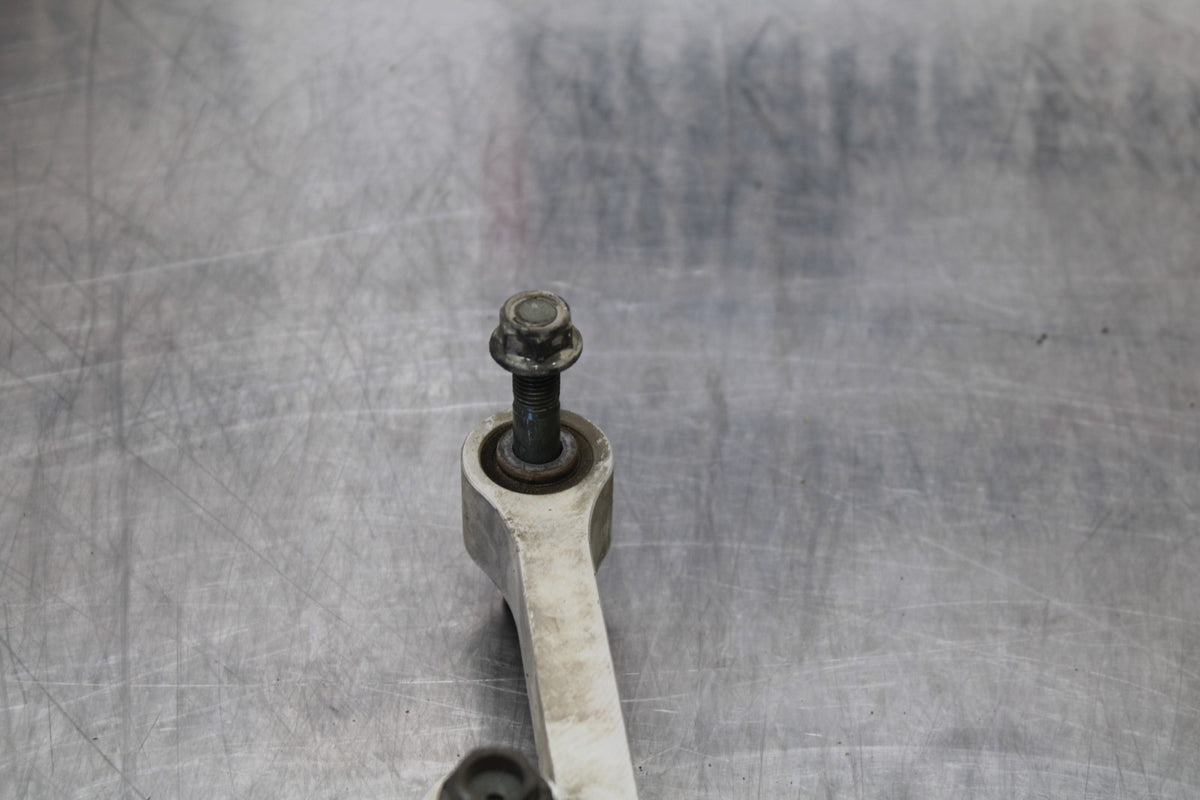 04-05 YAMAHA YZF R1 REAR DOGBONE SHOCK LINKAGE LINK BB173