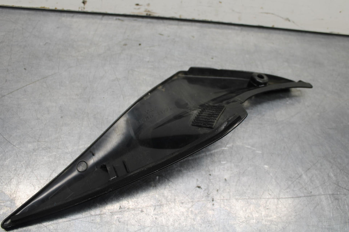 06-07 SUZUKI GSXR750 RIGHT LEFT FRONT SIDE SEAT PANELS TRIMS COWLS BB613
