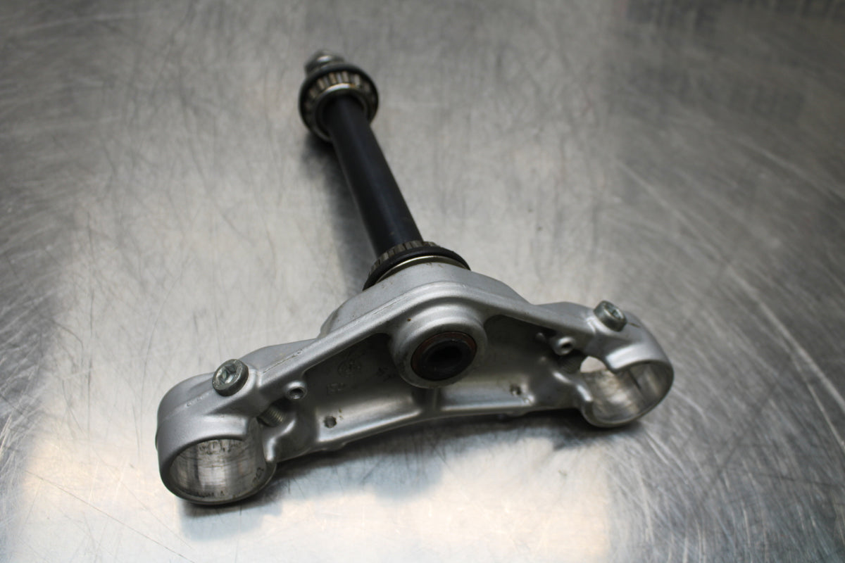 08 MOTO GUZZI BREVA 750 FRONT FORKS CLAMP LOWER TRIPLE TREE STEM BB154