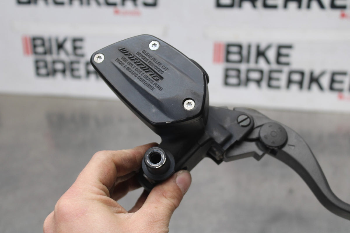 20-23 BMW F900R FRONT BRAKE MASTER CYLINDER w/ LEVER BB923