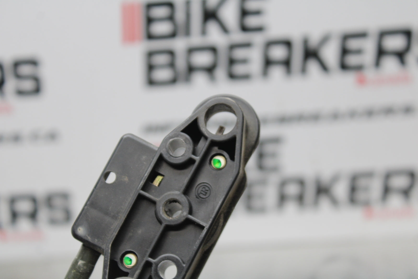 03 SUZUKI SV650S REAR PASSENGER SEAT LATCH LOCK ASSEMBLY BB167