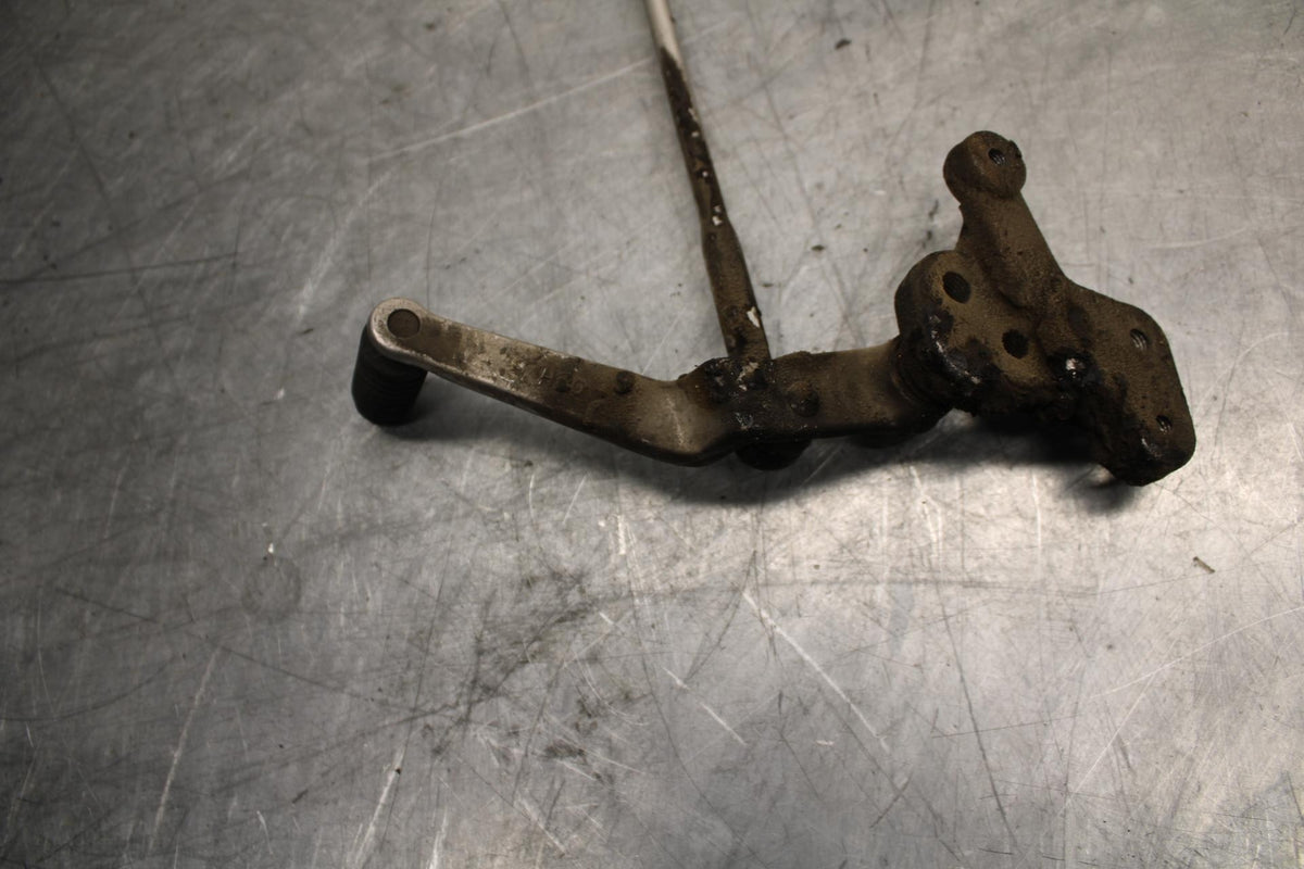 08-10 SUZUKI GSXR750 SHIFTER LINKAGE  LINK PEDAL 25525-01H00 25600-01H01 bb476