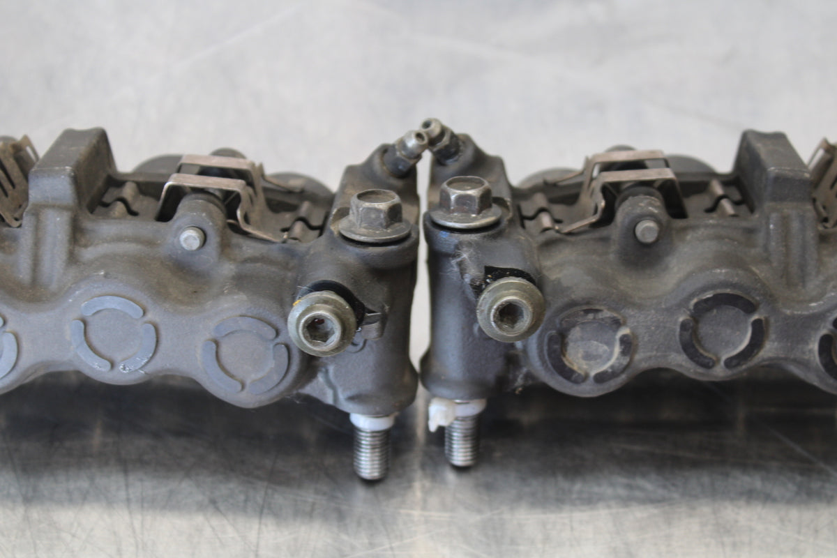 07-08 YAMAHA YZF R1 RIGHT LEFT FRONT BRAKE CALIPER SET PAIR CALIPERS BB160
