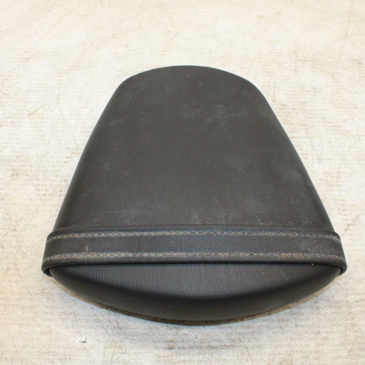 11-19 SUZUKI GSXR600 REAR BACK PASSENGER TANDEM SEAT PAD SADDLE PILLION BB371