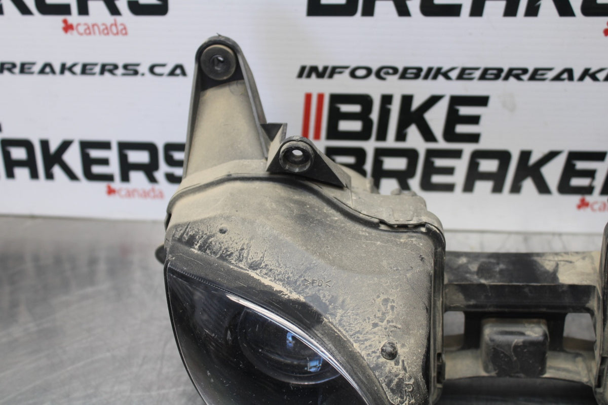 07-08 KAWASAKI NINJA ZX6R FRONT HEADLIGHT HEAD LIGHT LAMP 23007-0071 BB203