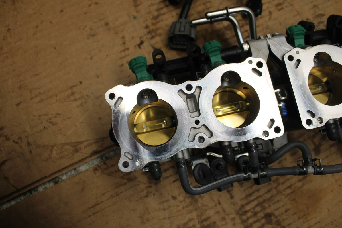 20-22 KAWASAKI Z H2 MAIN FUEL INJECTORS / THROTTLE BODIES BB382