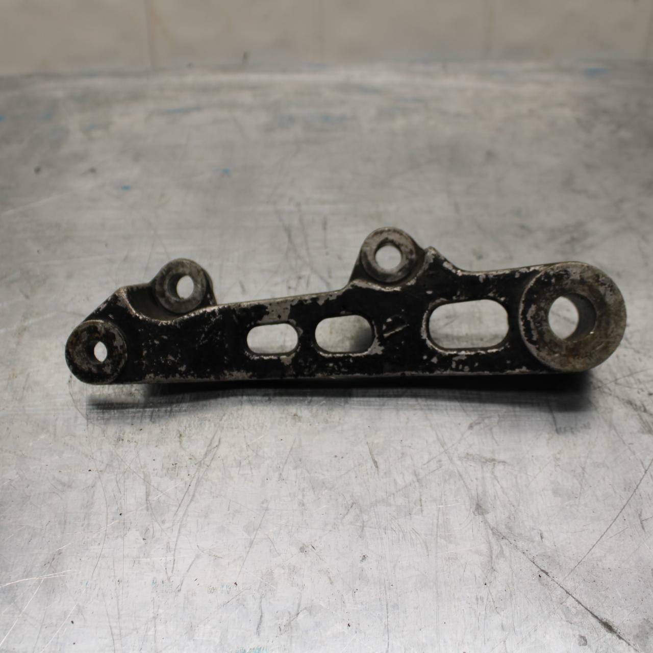 85 YAMAHA RZ500 REAR BRAKE CALIPER HANGER BACK MOUNTING BRACKET BB27 C