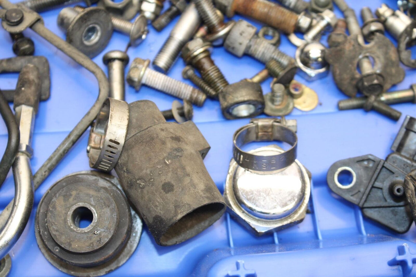 2005 Kawasaki Vulcan 1500 Classic MOUNTING BOLTS AND MISC. HARDWARE  BB576